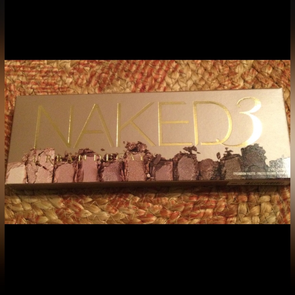 Urban Decay eyeshadow palette